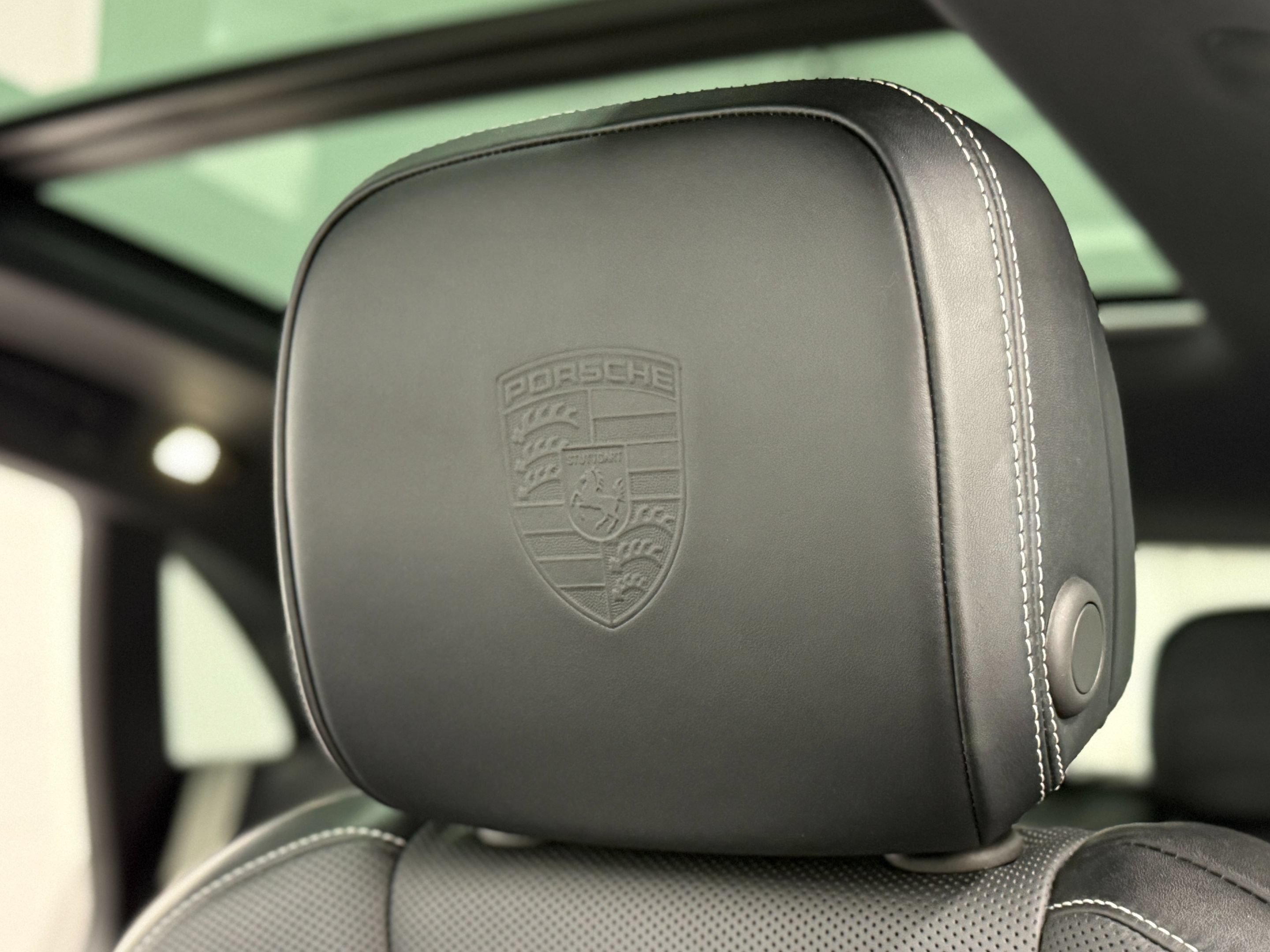 Used 2024 Porsche Macan GTS w/ Premium Plus Package AWD/4WD image 14