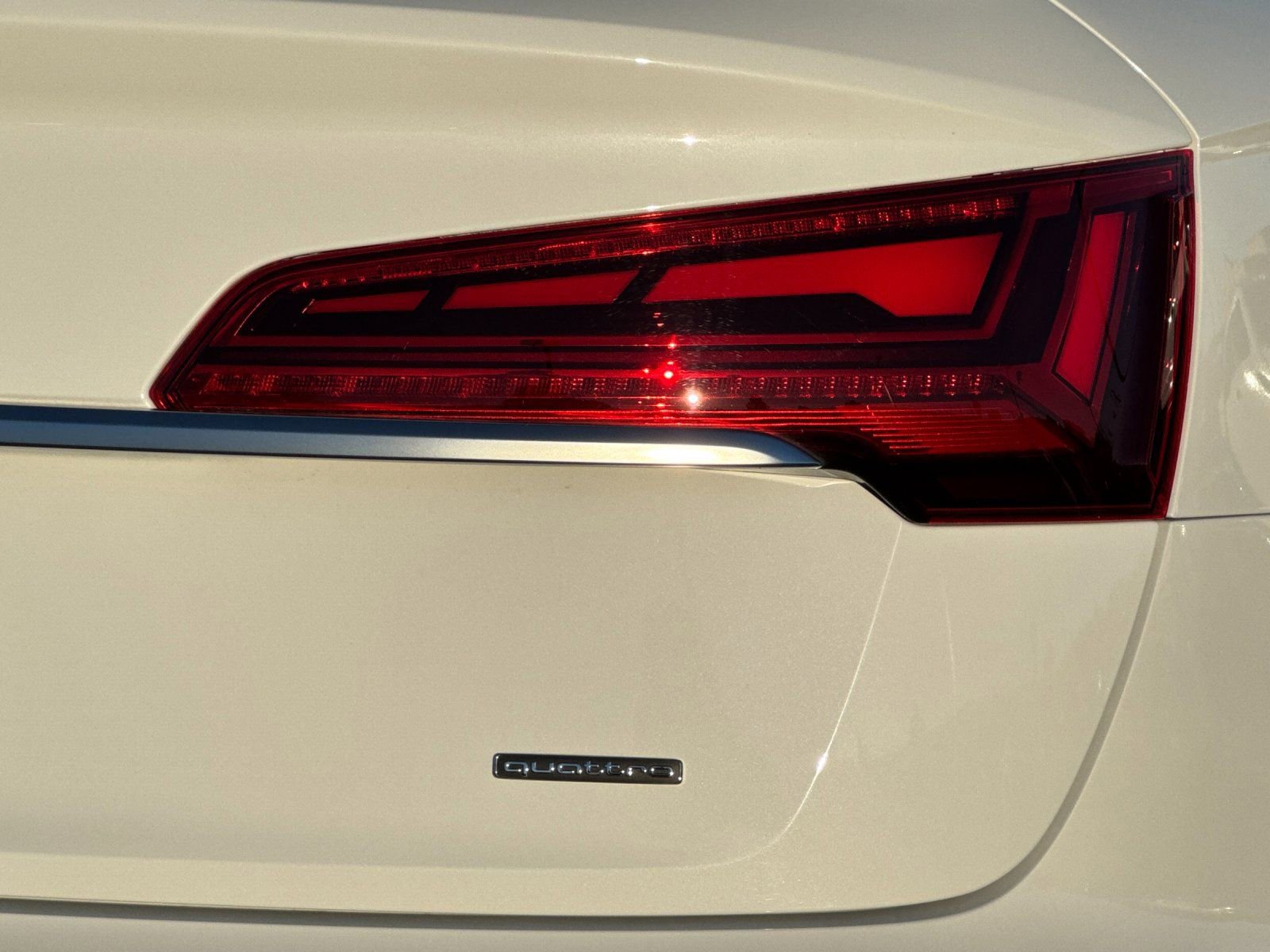 Used 2024 Audi Q5 2.0T Prestige w/ Prestige Package AWD/4WD image 36