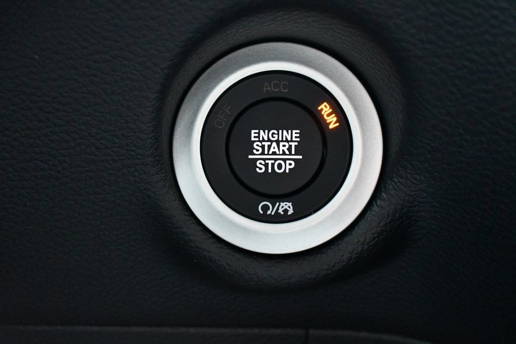New 2026 Chrysler Voyager LX FWD image 18