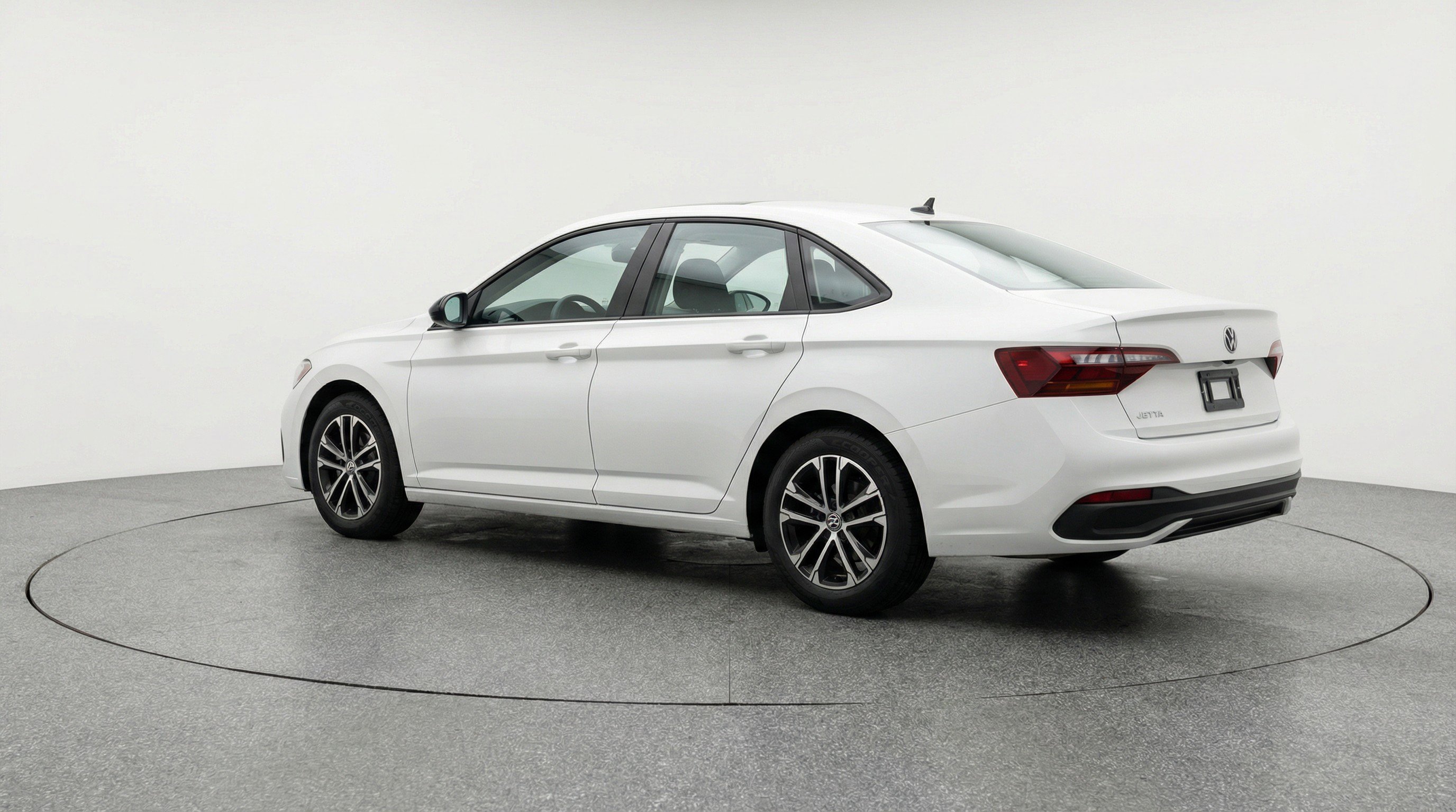 Used 2025 Volkswagen Jetta Sport image 6