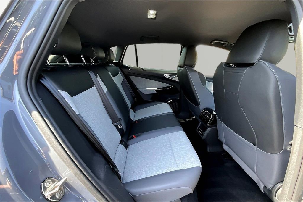 Used 2024 Volkswagen ID.4 2WD image 25