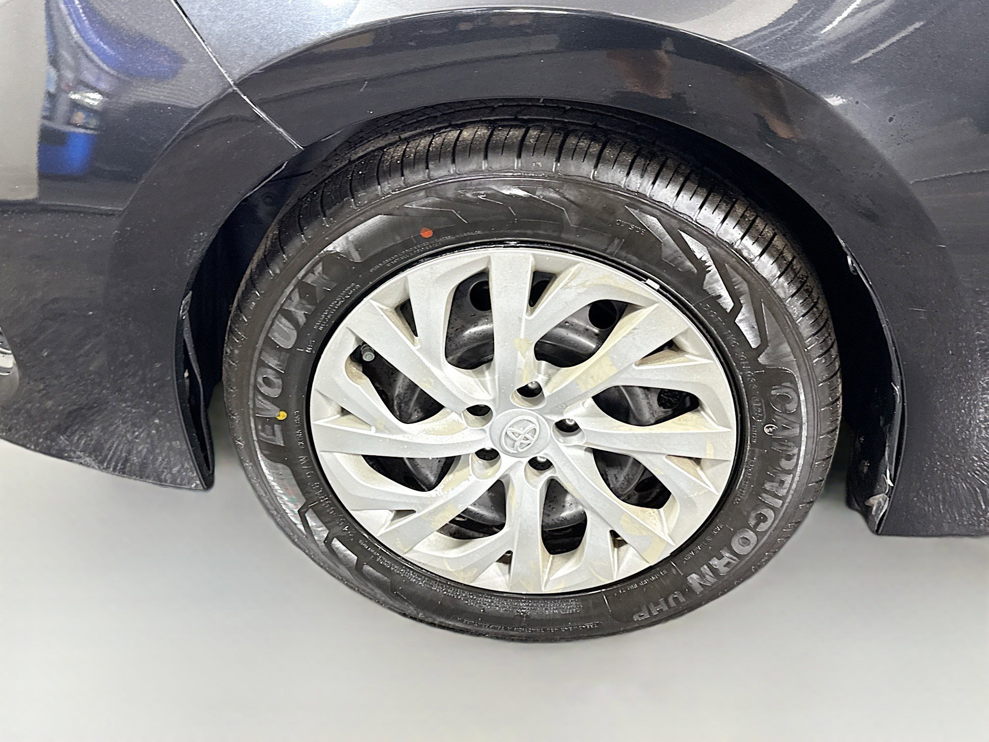 Used 2018 Toyota Corolla L image 37