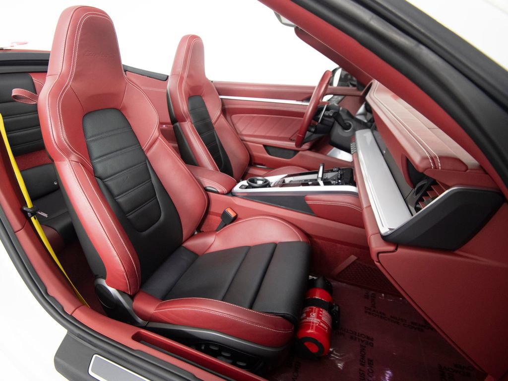 Certified 2022 Porsche 911 Turbo S AWD/4WD image 37