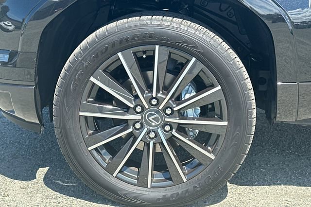 Used 2024 Lexus GX 550 w/ Accessory Package (31) AWD/4WD image 32