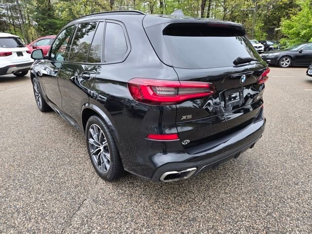Used 2022 BMW X5 M50i w/ Executive Package AWD/4WD image 3