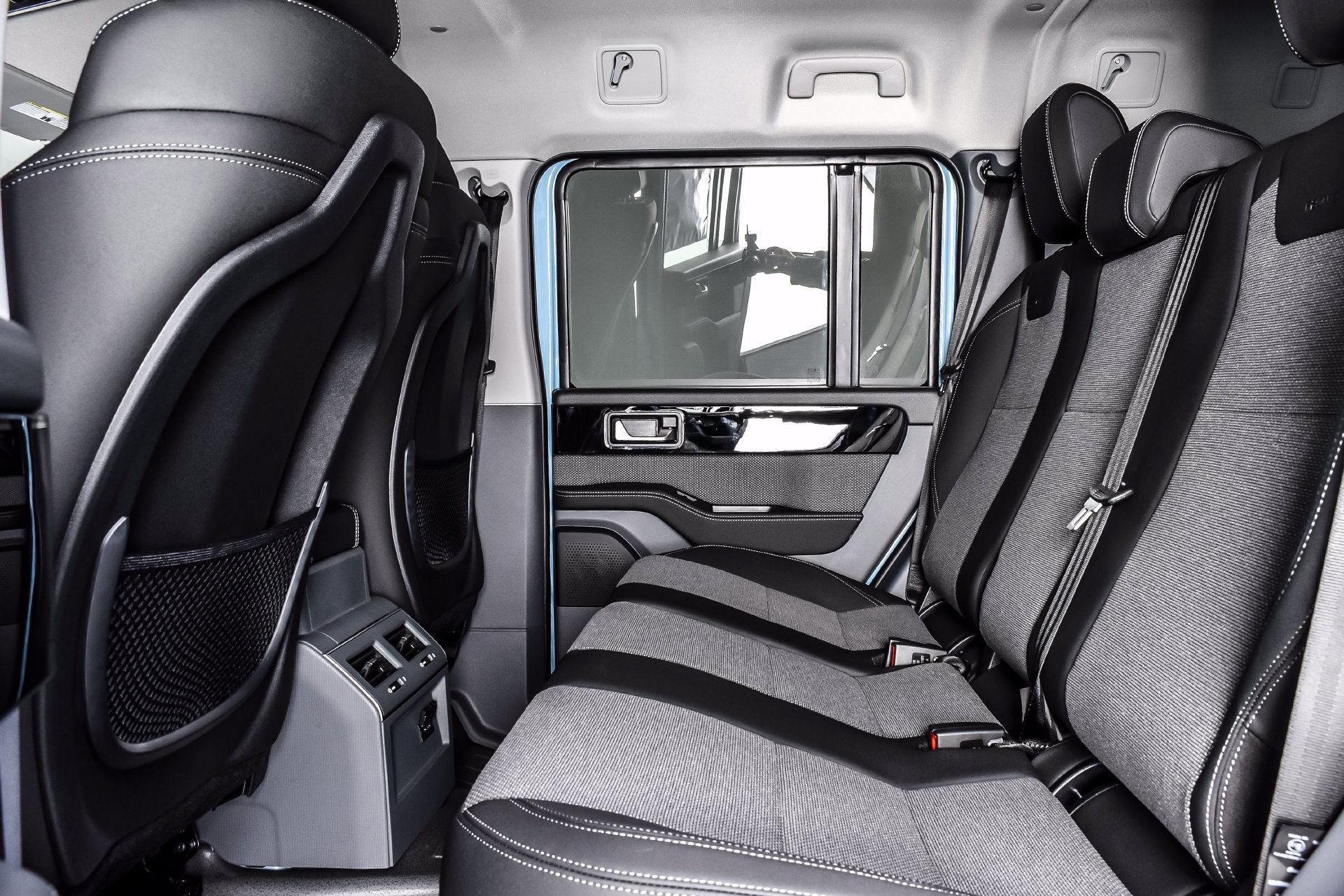 New 2026 INEOS Grenadier Station Wagon AWD/4WD image 16