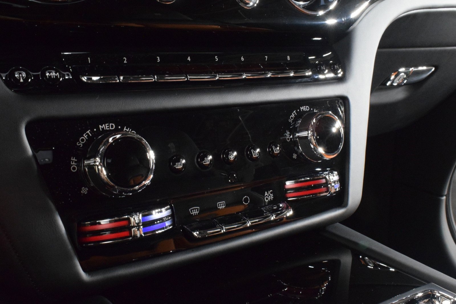 New 2024 Rolls-Royce Spectre w/ Spectre Launch Package image 30