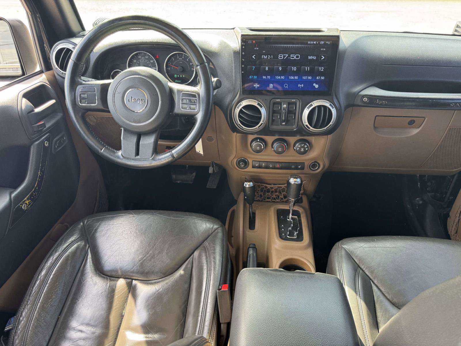 Used 2015 Jeep Wrangler Unlimited Sahara AWD/4WD image 11