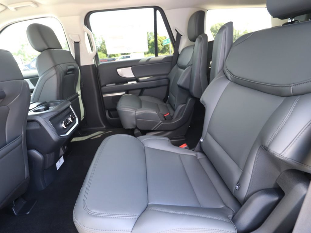 New 2027 Ford Expedition Active RWD image 10