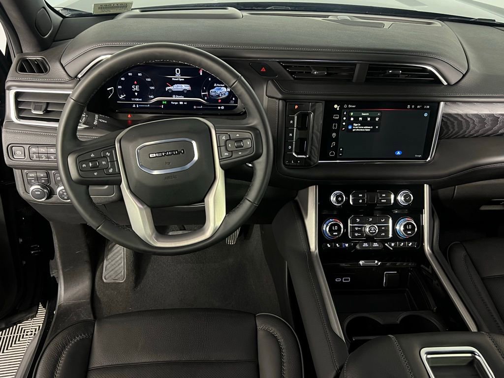 Used 2024 GMC Yukon XL Denali image 14