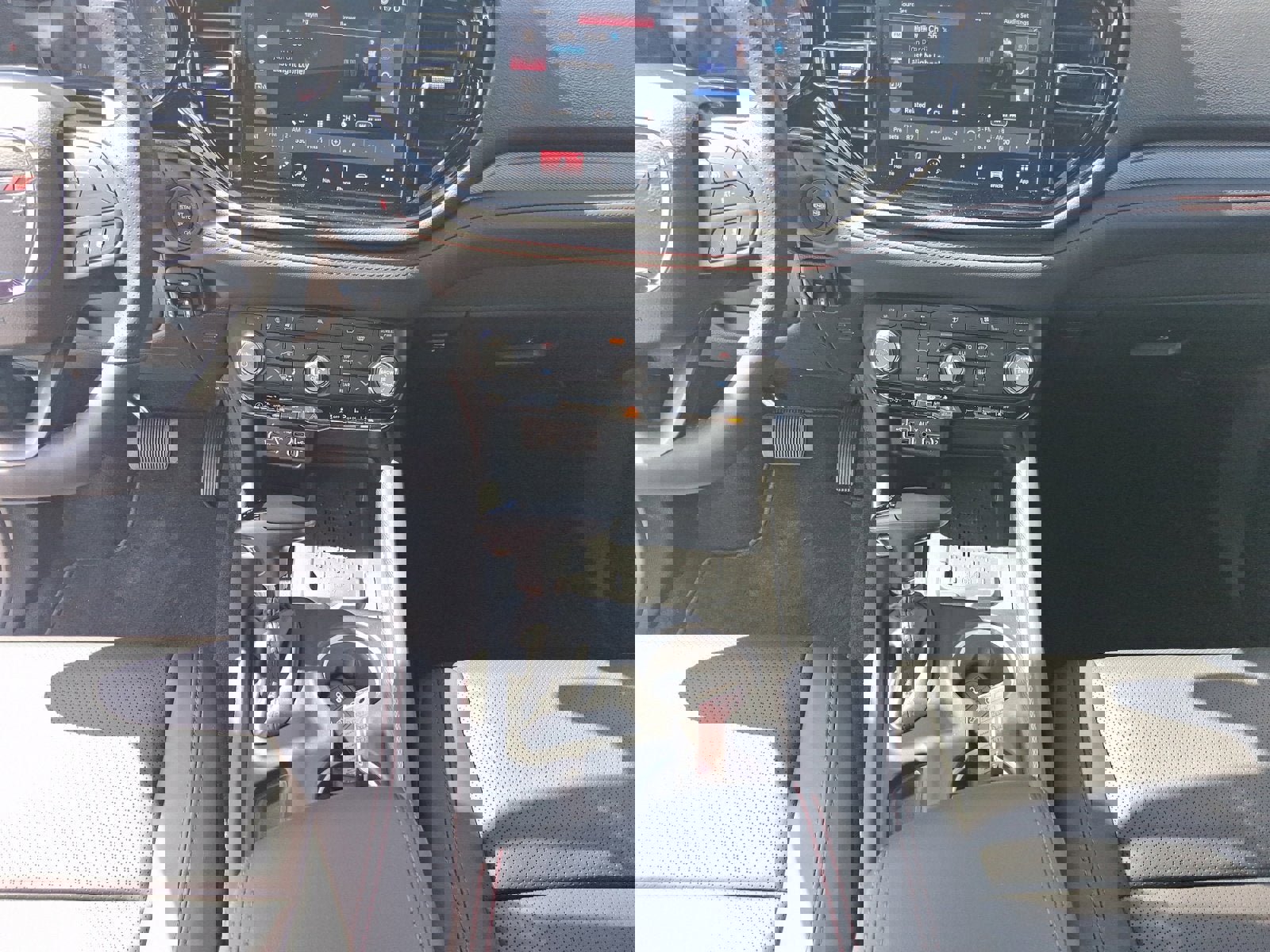 New 2025 Dodge Durango GT image 12