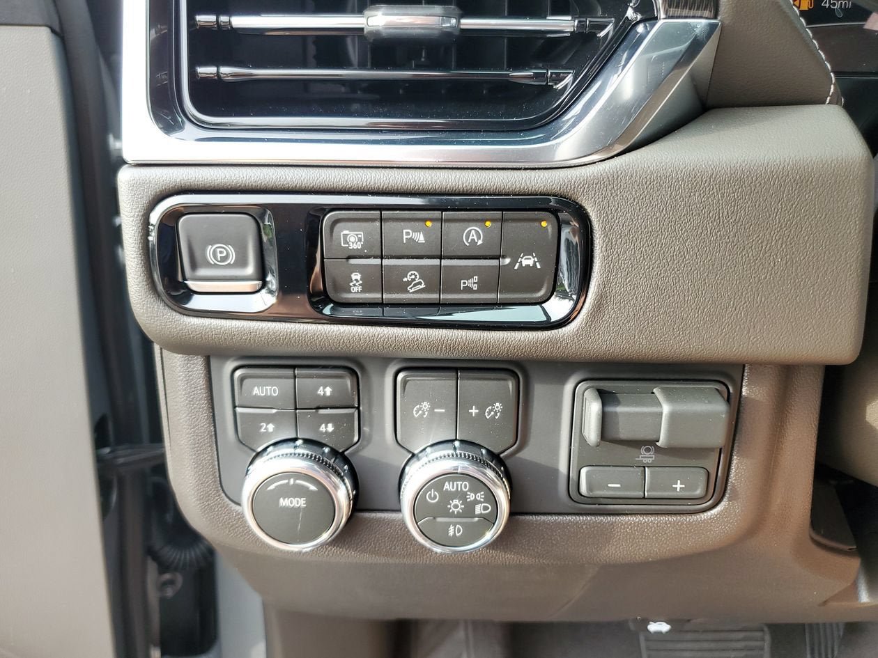 New 2026 GMC Yukon XL Elevation w/ Elevation Premium Package AWD/4WD image 29