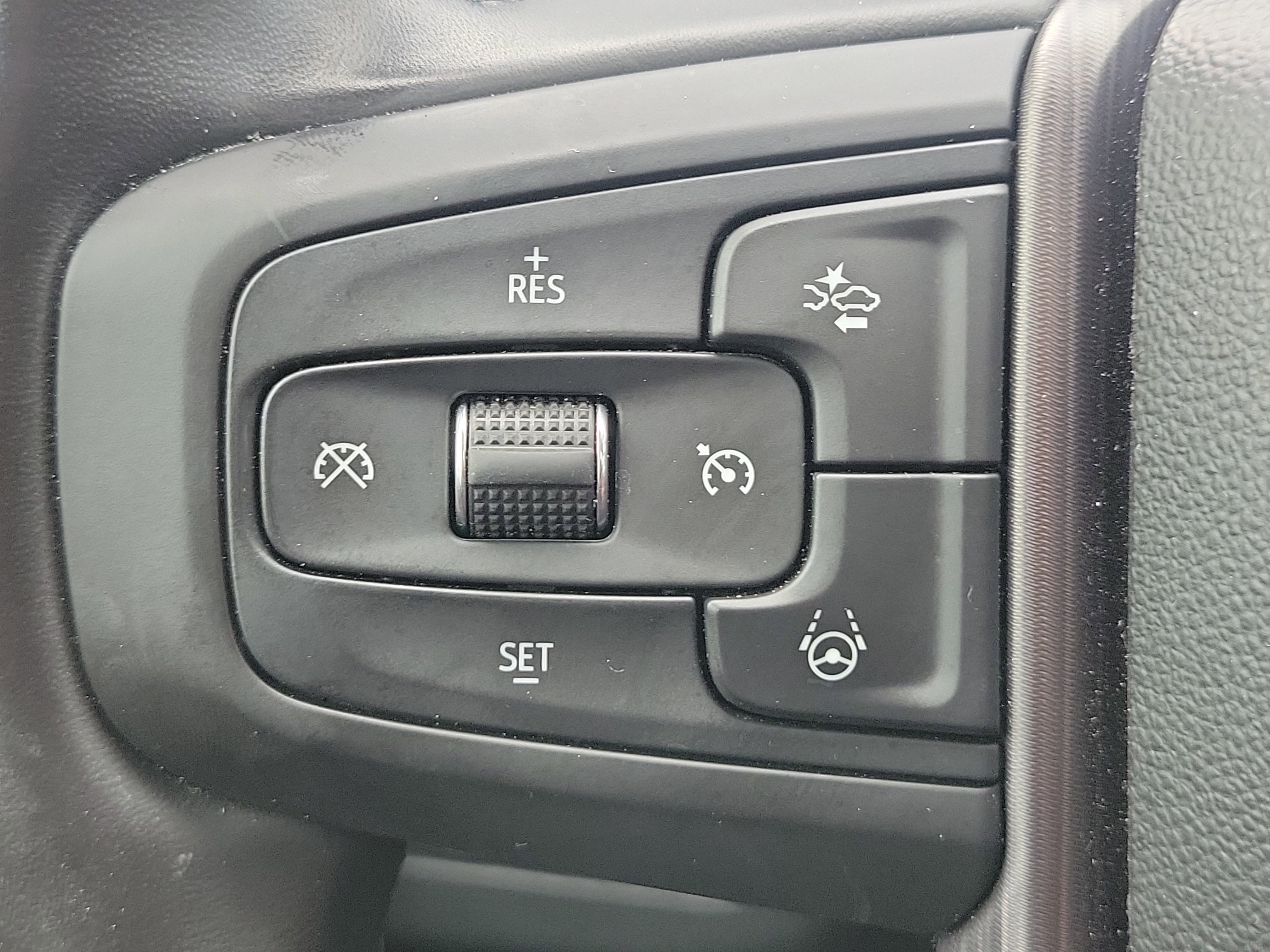 Used 2024 GMC Yukon Denali Ultimate AWD/4WD image 27