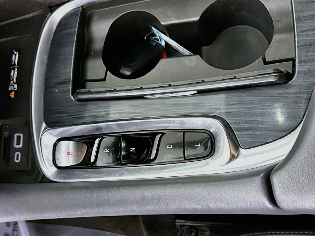 Used 2022 Buick Enclave Premium FWD image 19
