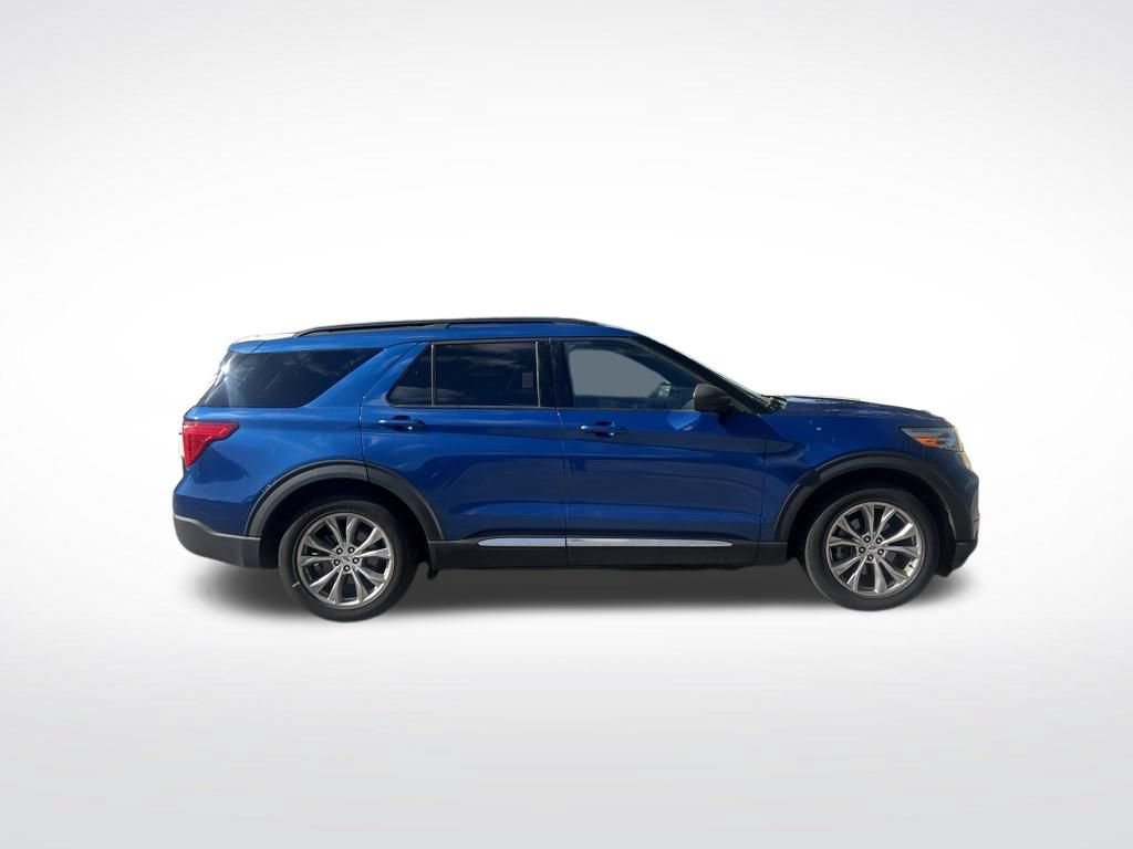 Used 2020 Ford Explorer XLT w/ Equipment Group 202A RWD image 4