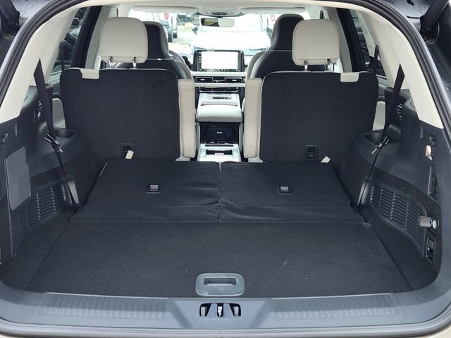 New 2026 Lincoln Aviator Reserve w/ Luxury Package image 17