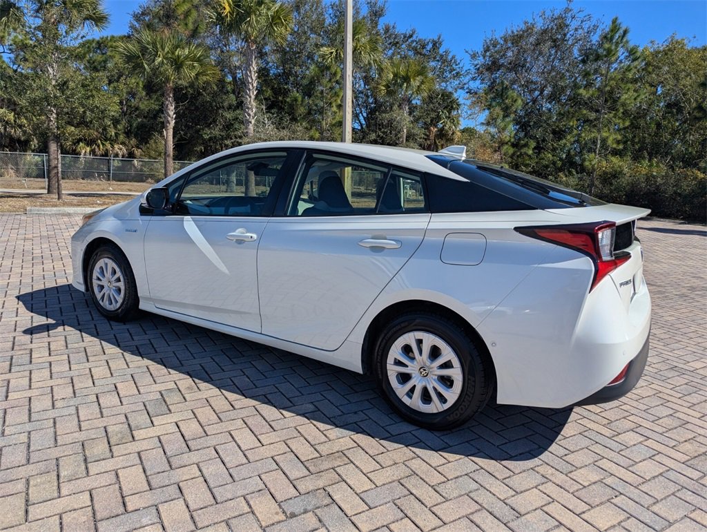 Certified 2020 Toyota Prius LE image 9