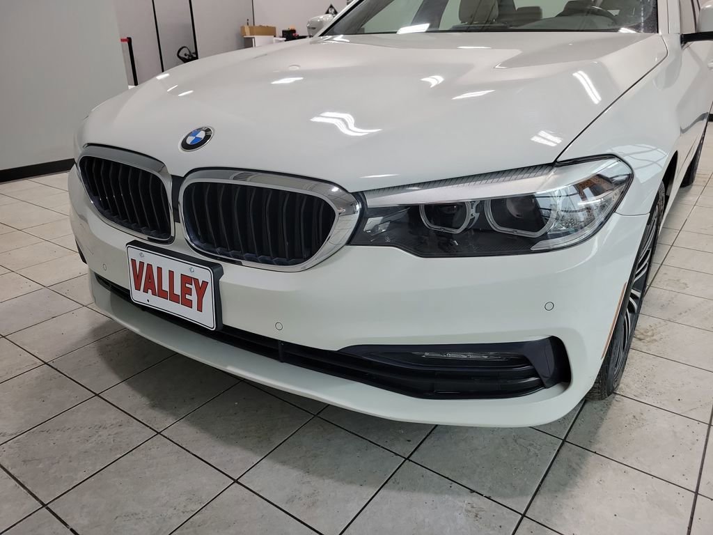 Used 2018 BMW 530i xDrive image 25