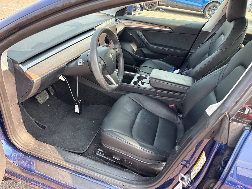 Used 2022 Tesla Model 3 Long Range AWD/4WD image 7