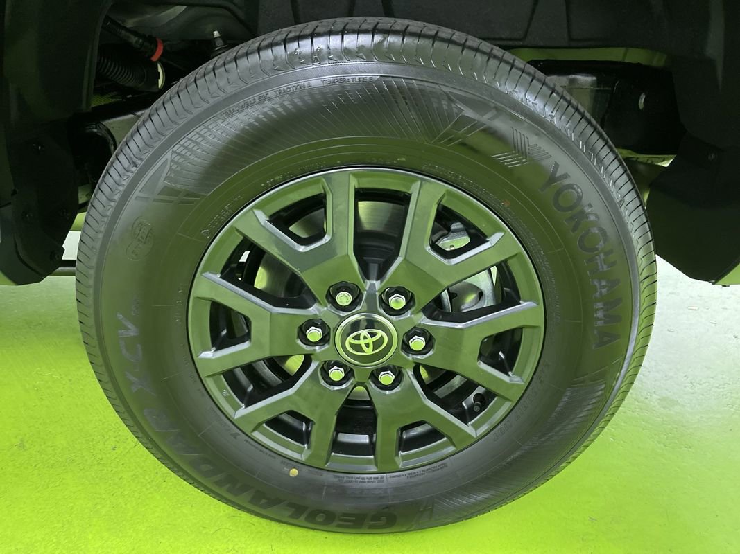 Used 2026 Toyota 4Runner SR5 image 15