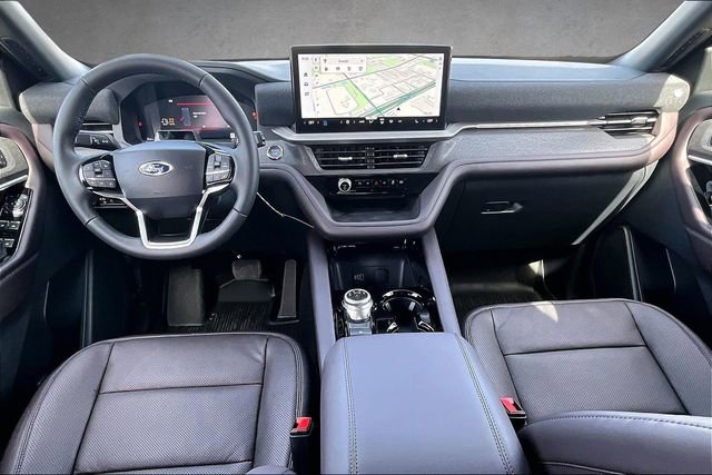 New 2026 Ford Explorer Platinum w/ LUX Leather Package image 4