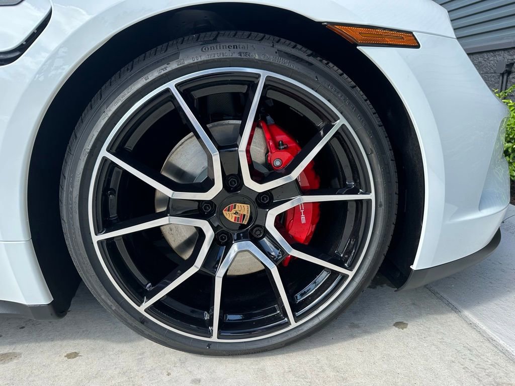 Used 2025 Porsche Taycan 4S image 37