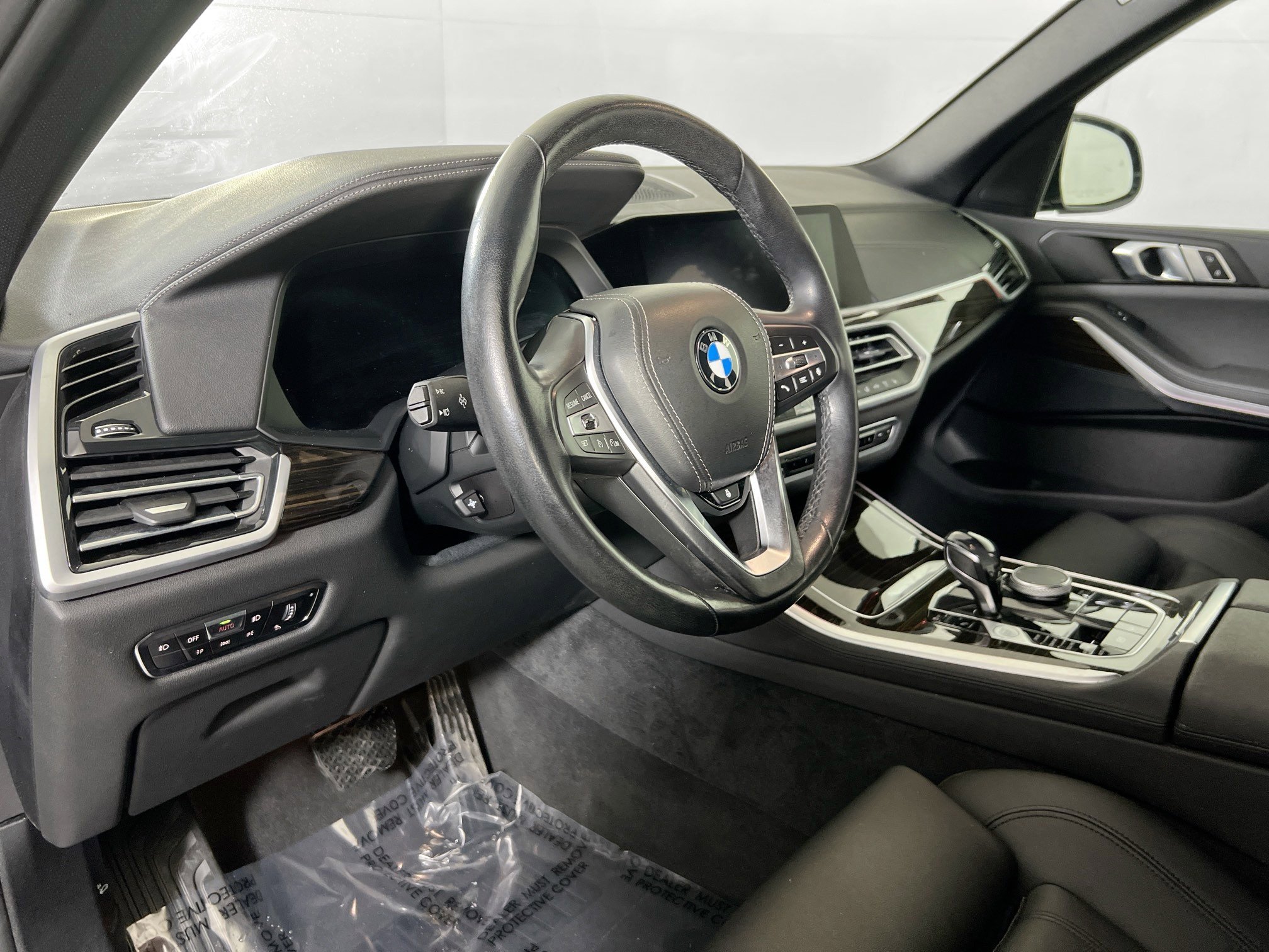 Used 2021 BMW X5 xDrive40i w/ Convenience Package AWD/4WD image 9