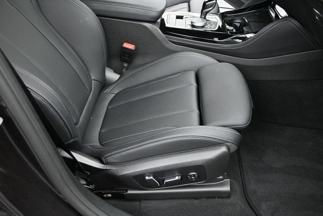 Used 2025 BMW X4 xDrive30i AWD/4WD image 17