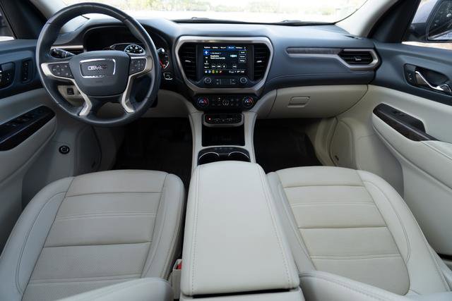 Used 2022 GMC Acadia Denali w/ Denali Ultimate Package image 13