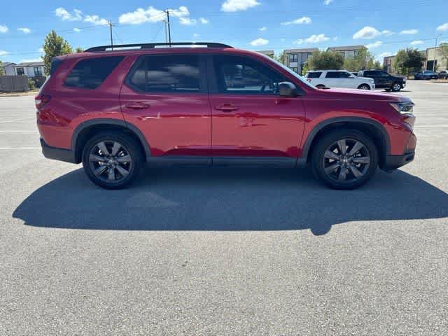 Used 2023 Honda Pilot Sport image 6