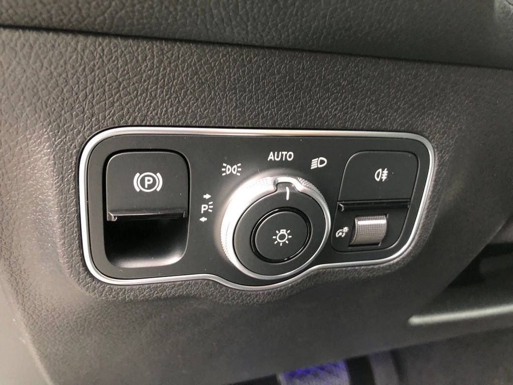 New 2023 Mercedes-Benz EQB 300 4MATIC image 6