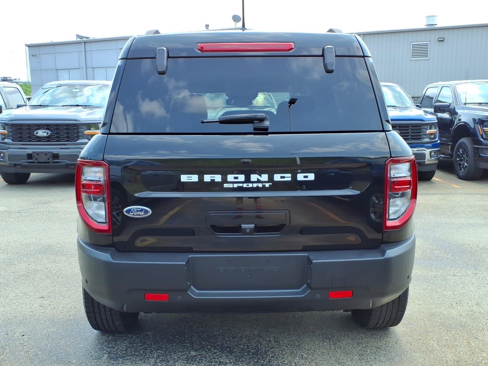 Certified 2023 Ford Bronco Sport Outer Banks w/ Tech Package AWD/4WD image 5