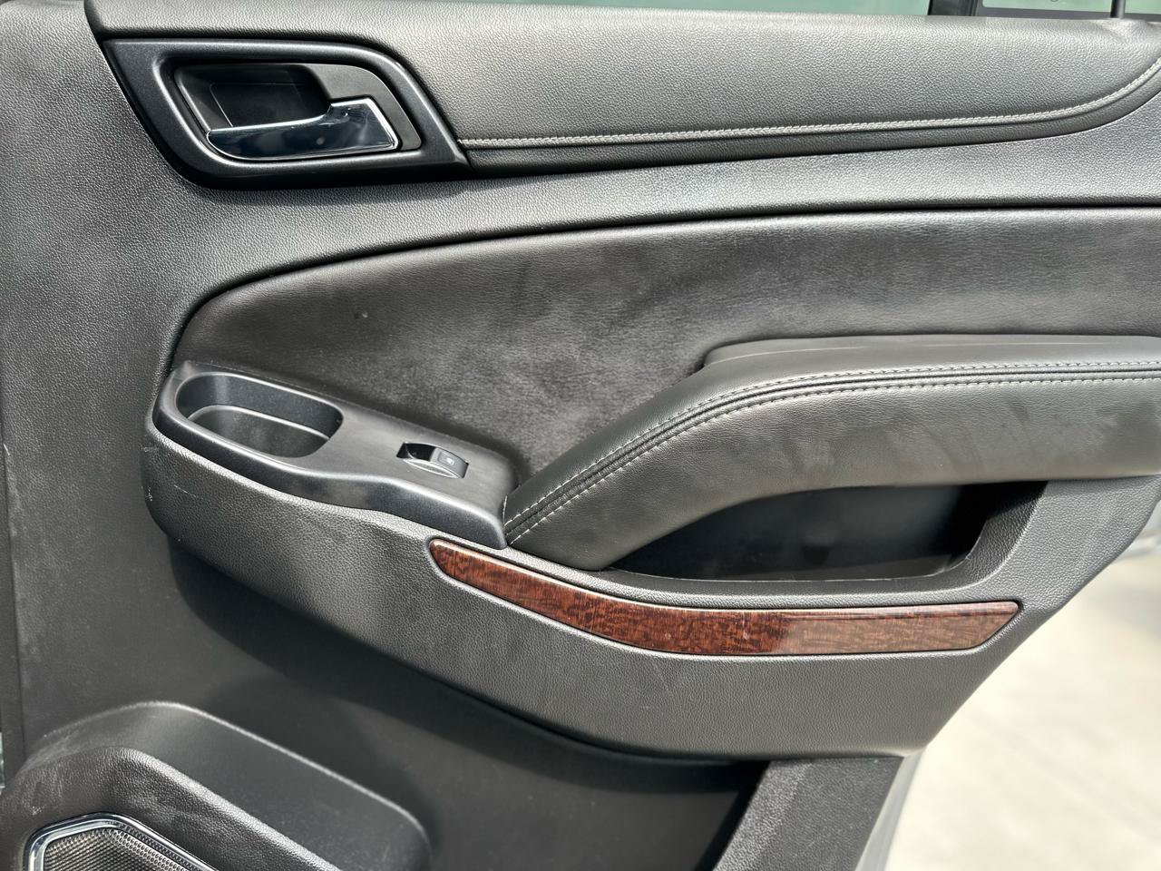Used 2020 GMC Yukon SLE RWD image 18