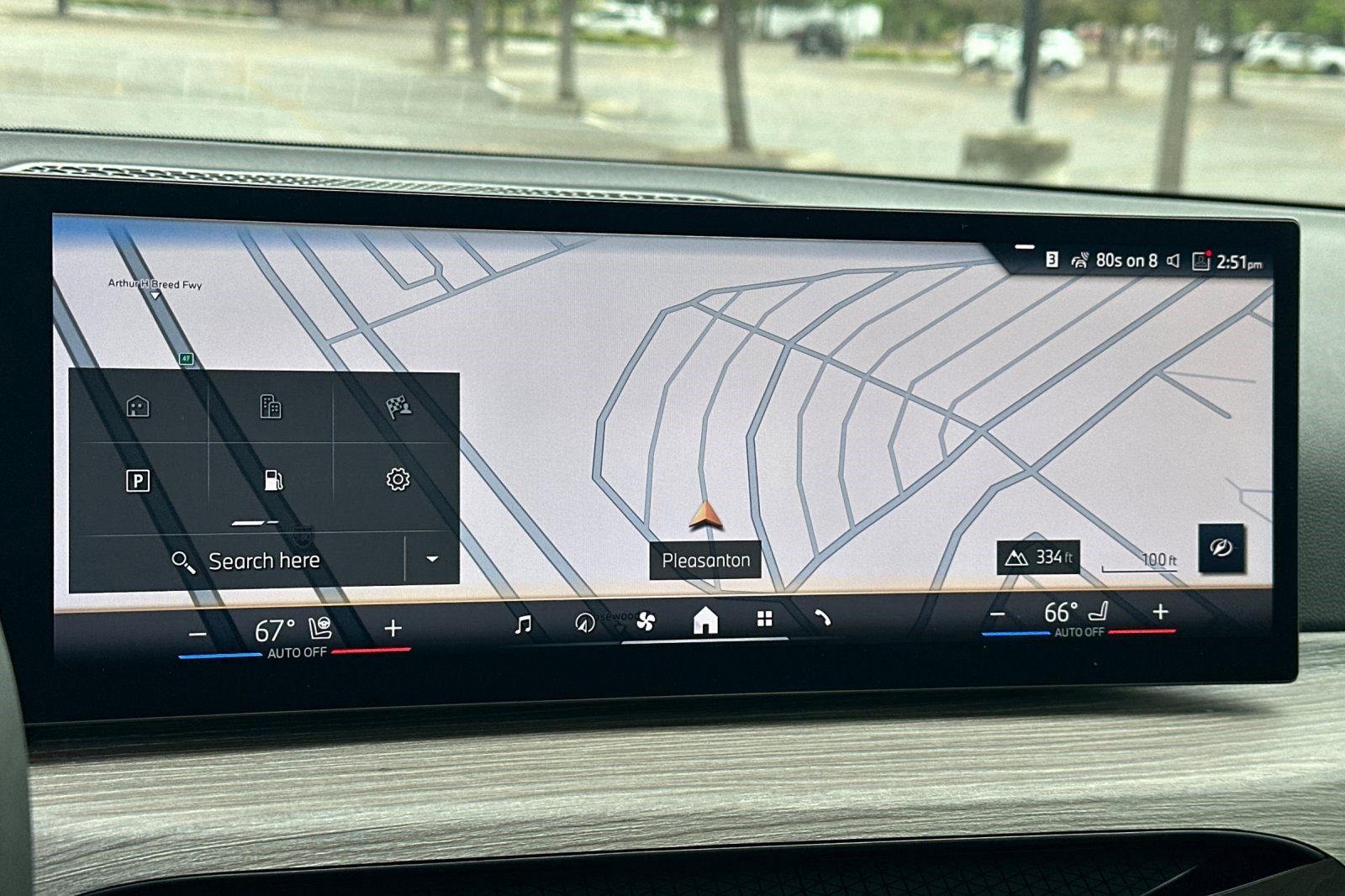 Used 2025 BMW 330i Sedan w/ Convenience Package image 24