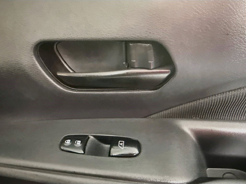 Used 2024 Nissan Kicks S FWD image 30