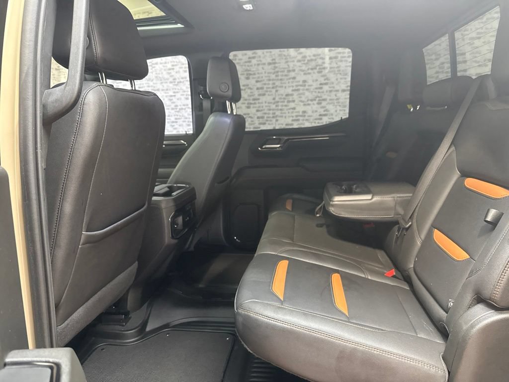 Used 2022 GMC Sierra 1500 AT4 w/ AT4 Preferred Package AWD/4WD image 12