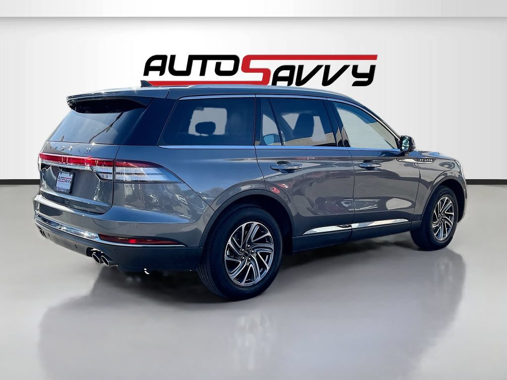 Used 2023 Lincoln Aviator AWD image 7