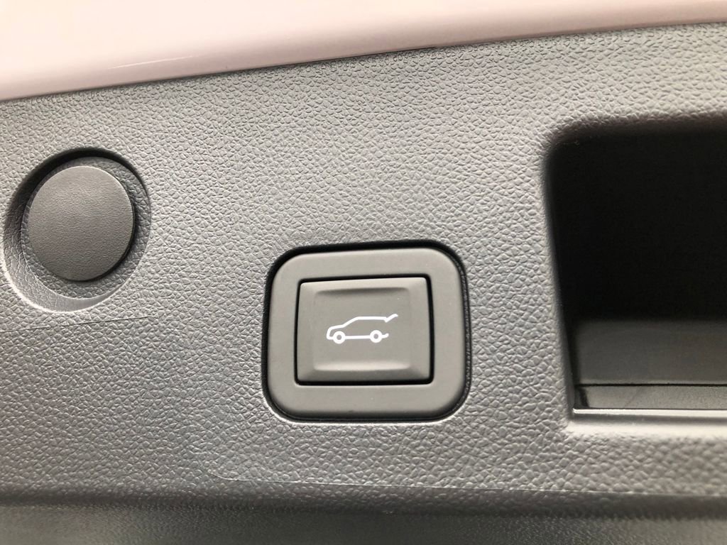 New 2026 Chevrolet Equinox LT w/ Convenience Package II image 8