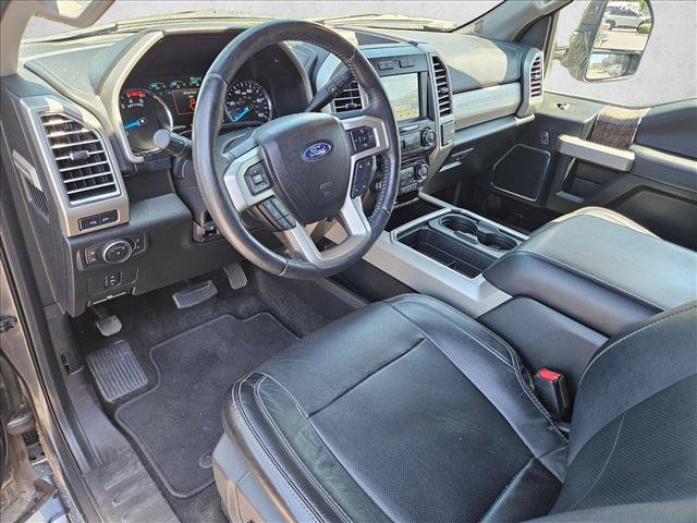 Used 2017 Ford F250 Lariat w/ Lariat Value Package AWD/4WD image 11