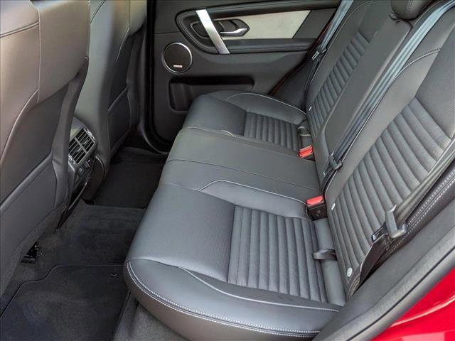 New 2025 Land Rover Discovery Sport Dynamic SE image 17