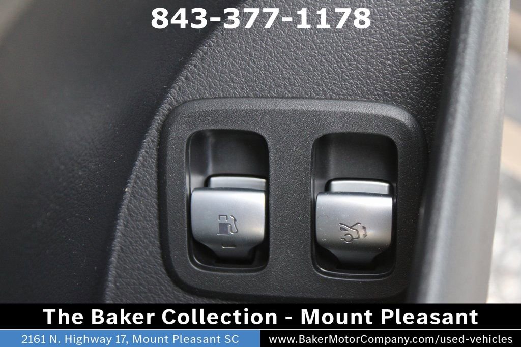 Used 2025 Mercedes-Benz GLC 350e GLC 350e image 24