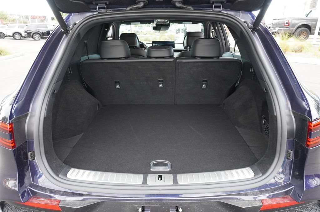 Used 2025 Genesis GV70 3.5T Sport w/ Sport Prestige Package AWD/4WD image 8