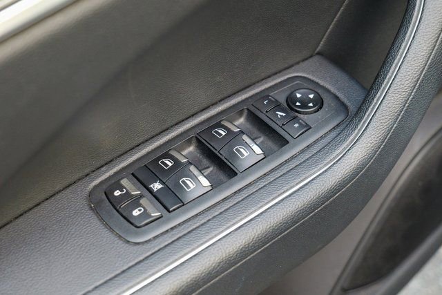 Used 2022 Maserati Levante Modena image 18