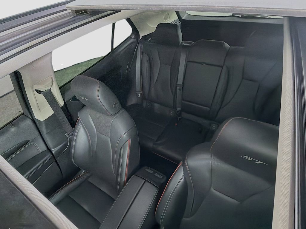 Used 2023 Buick Envision Essence w/ Sport Touring Package image 16