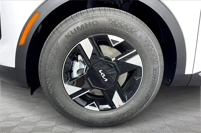 New 2026 Kia Sportage LX image 13