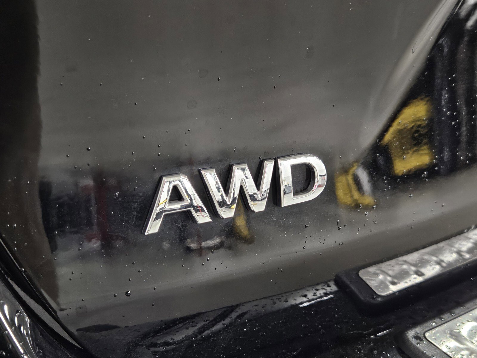 Certified 2025 INFINITI QX50 Luxe w/ Accent Package image 35