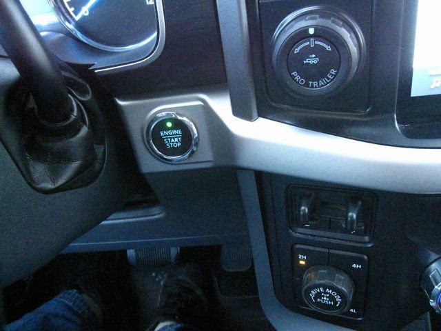 Used 2022 Ford F150 XLT w/ Equipment Group 302A High image 13