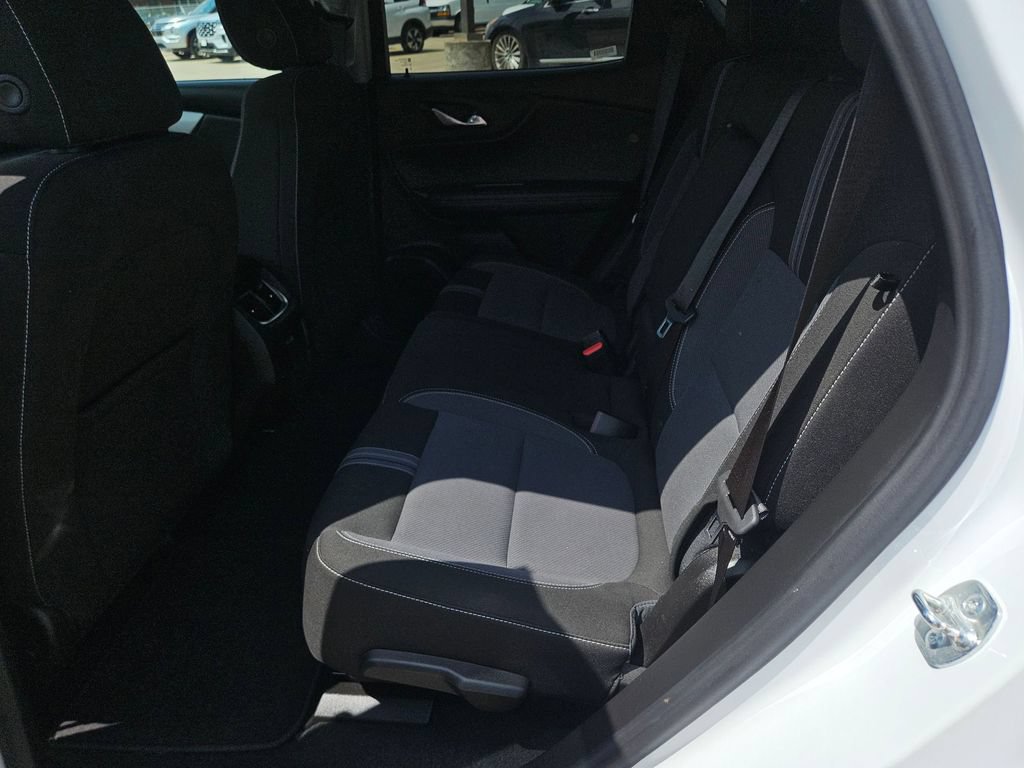 Used 2025 Chevrolet Blazer LT FWD image 27