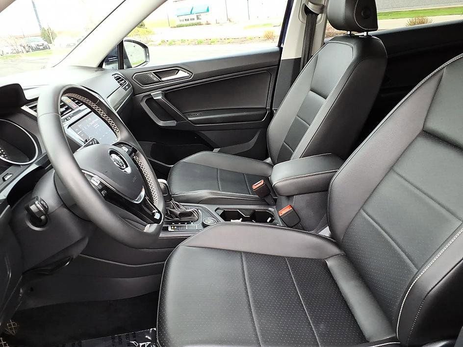 Used 2021 Volkswagen Tiguan SE image 15