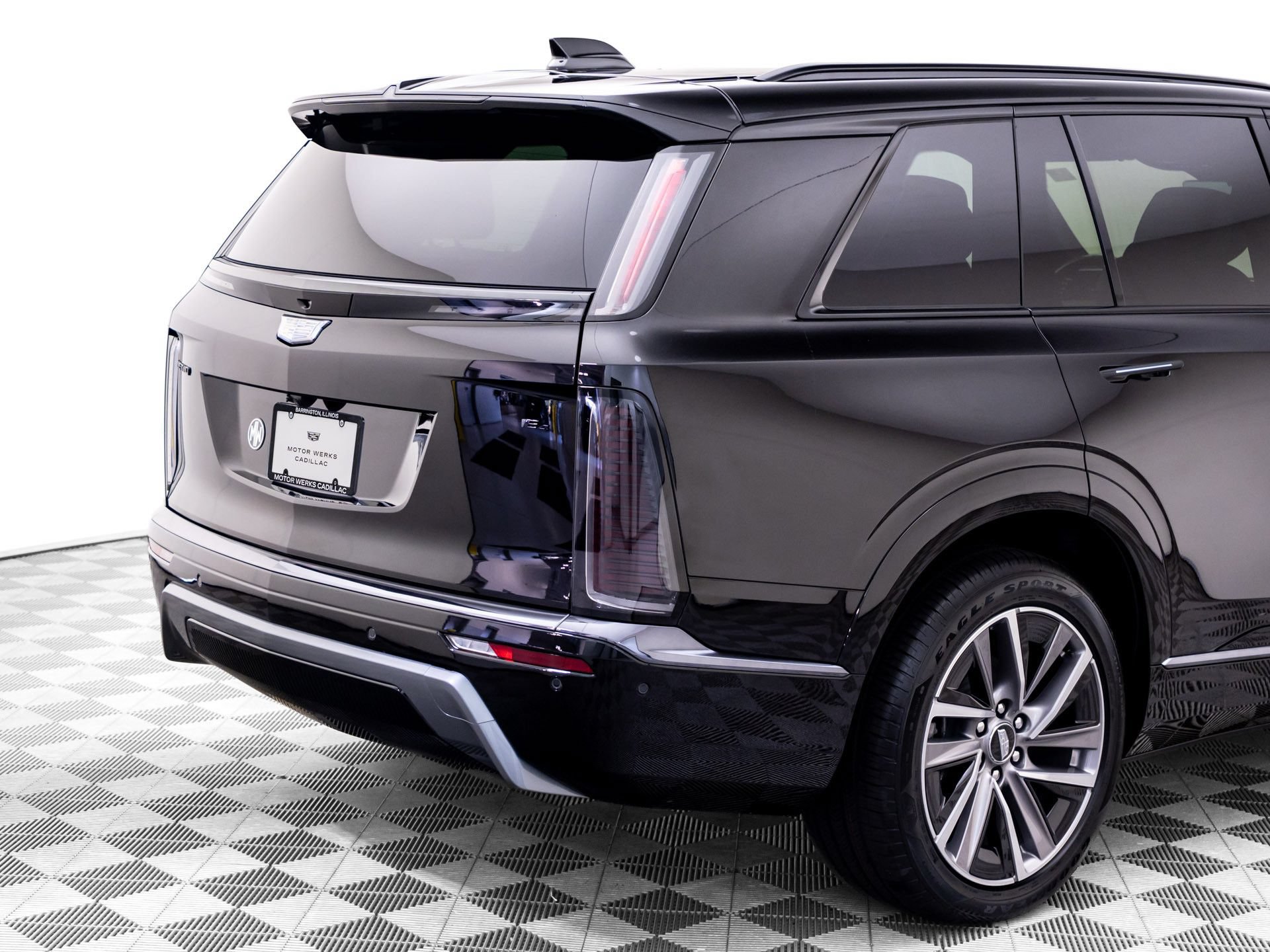 New 2027 Cadillac Vistiq Sport w/ LPO, Floor Liner Package AWD/4WD image 37